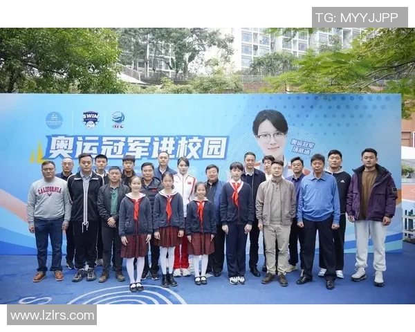 奥运游泳赛场上的激情与挑战：探索运动员背后的训练与精神世界